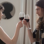 Co mówią oczy? Jak odczytać kontakt wzrokowy i sygnały flirtu